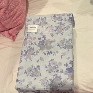 Stanley x Love Shack Fancy 40 oz Everbloom Rosettes Quencher Blue Tumbler